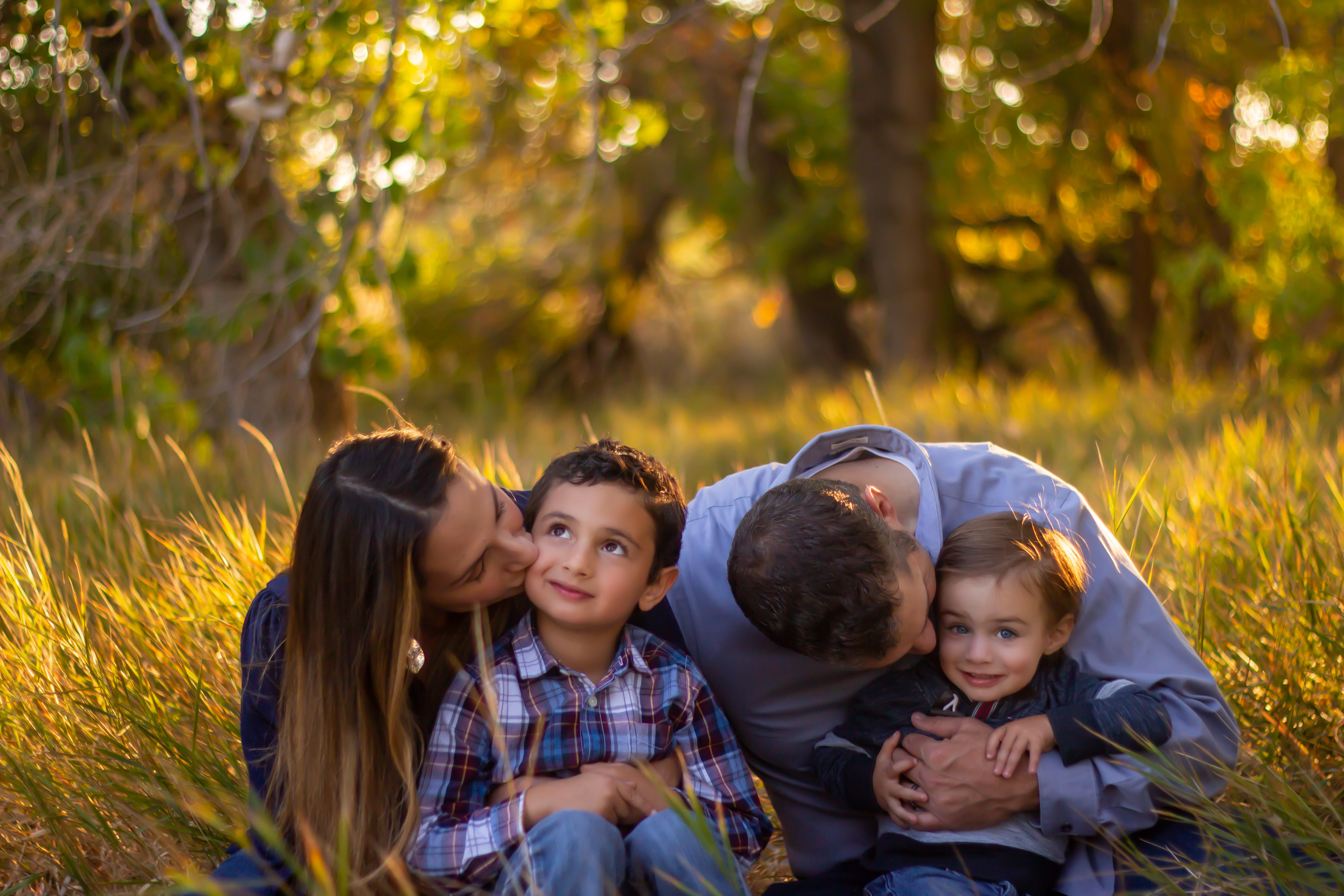 The griffa family snuggles their boys at this family shoot